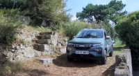  Sin comentarios…Dacia inventa el ‘carsharing’ para peregrinos
