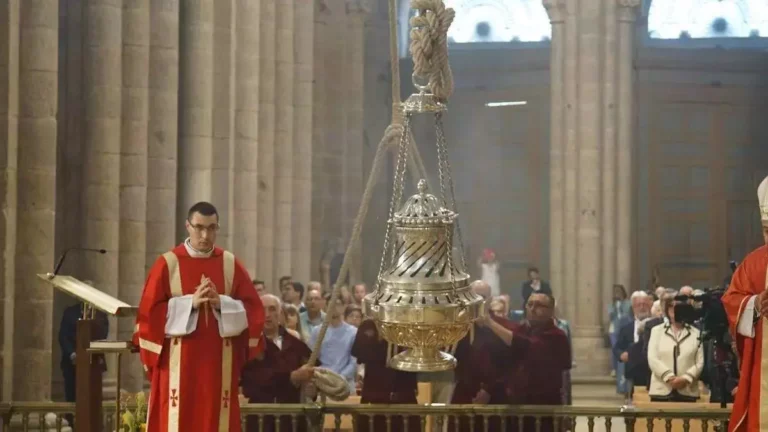 Así se restauró el mágico corazón del Botafumeiro