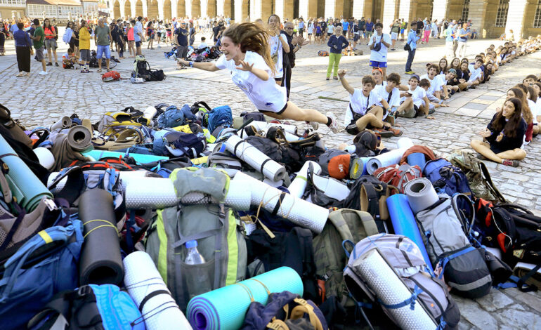  ¡Obradoiro: Donde la Dureza del Camino da Paso al Arte del Postureo!