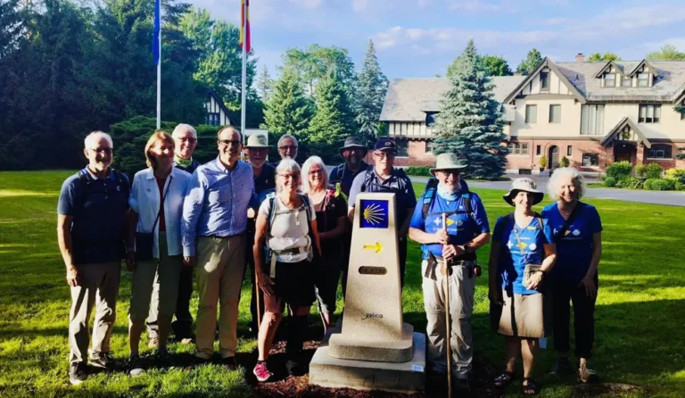 Inaugurado el Primer Mojón del Camino de Santiago en Ottawa