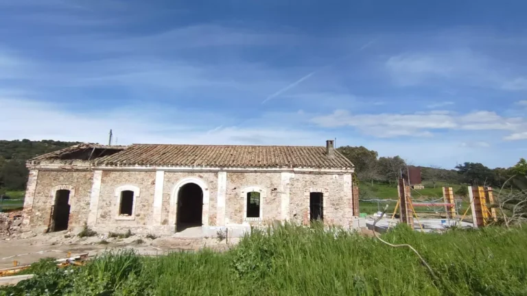 ¡De Estación Olvidada a Faro del Peregrino!