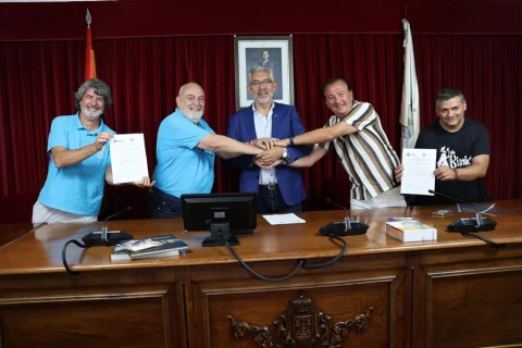 030825 recepción e cerimonia de irmandade via kunig e peregrinos por cantabria 1