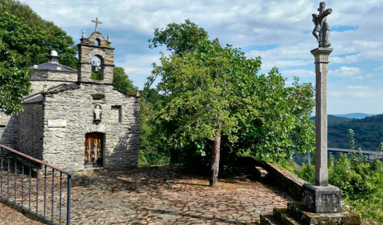 Os Cruceiros: Gardiáns de pedra no Camiño de Santiago