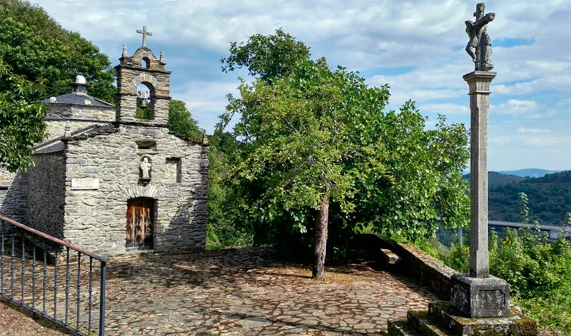 Os Cruceiros: Gardiáns de pedra no Camiño de Santiago