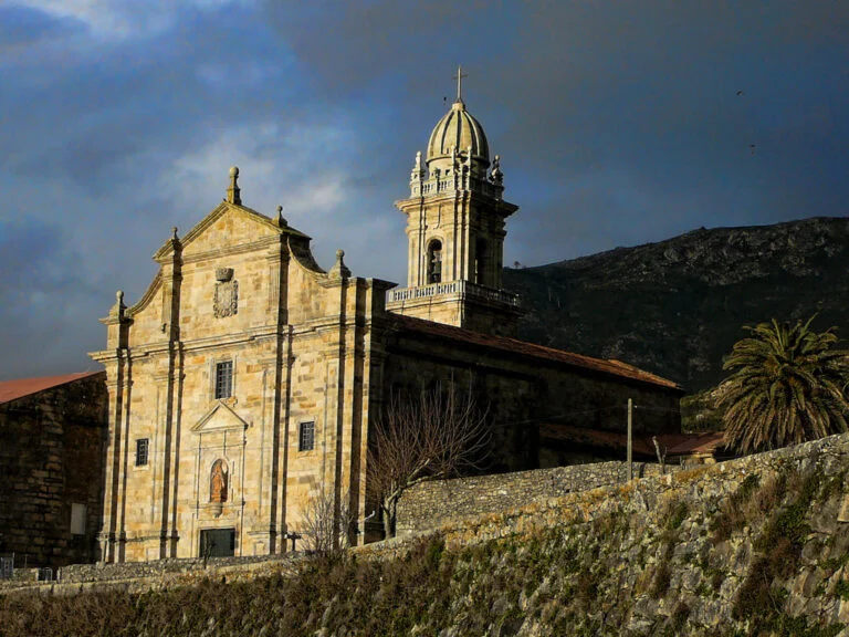 A family falls in love with the Camino and leaves Holland