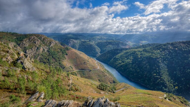 La Ribeira Sacra inspira: Nuevo libro del Camino de Santiago