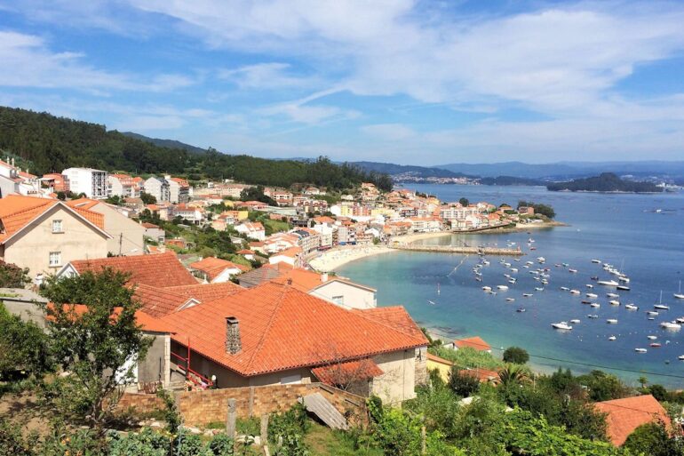 Corcubión Bay (The Peaceful Reflection)