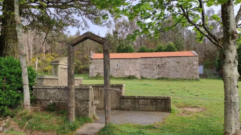 ¿Dónde esconde la fuente milagrosa el Camino de Santiago?