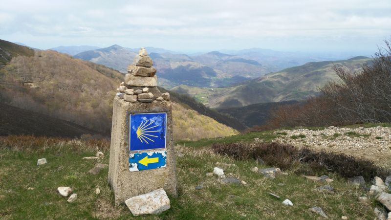Trois pèlerins évacués à Luzaide après avoir été incapables de poursuivre le Camino de Santiago