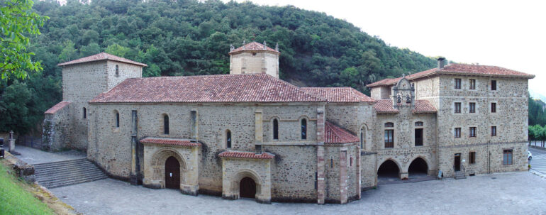 MONASTERIO DE SANTO TORIBIO DE LIEBANA
