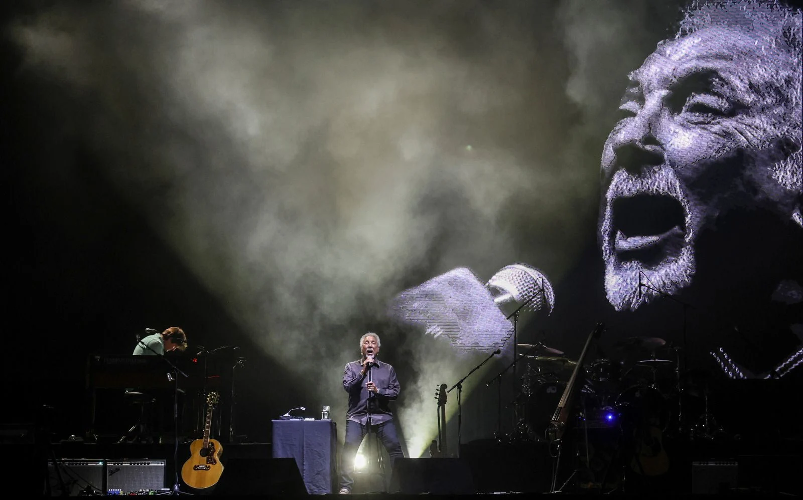 Tom Jones chega ao Camiño de Santiago
