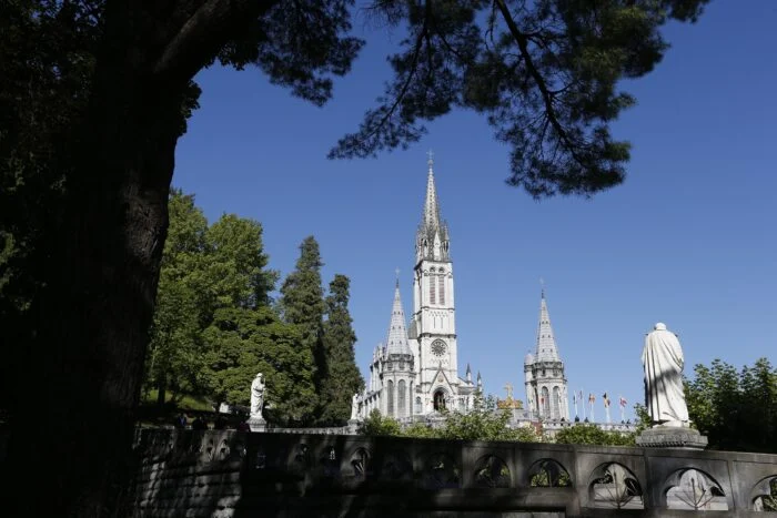 FILE LOURDES FRANCE