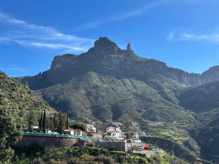 Islas Canarias, EL CAMINO ENTRE VOLCANES